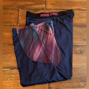 Nike Pro Leggings - Size S